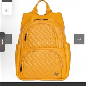 SOLD-NWT: VL LEATHER LUG HATCHBACK 3 VL- VEGAN LEATHER- AMBER YELLOW- LAST 1!!